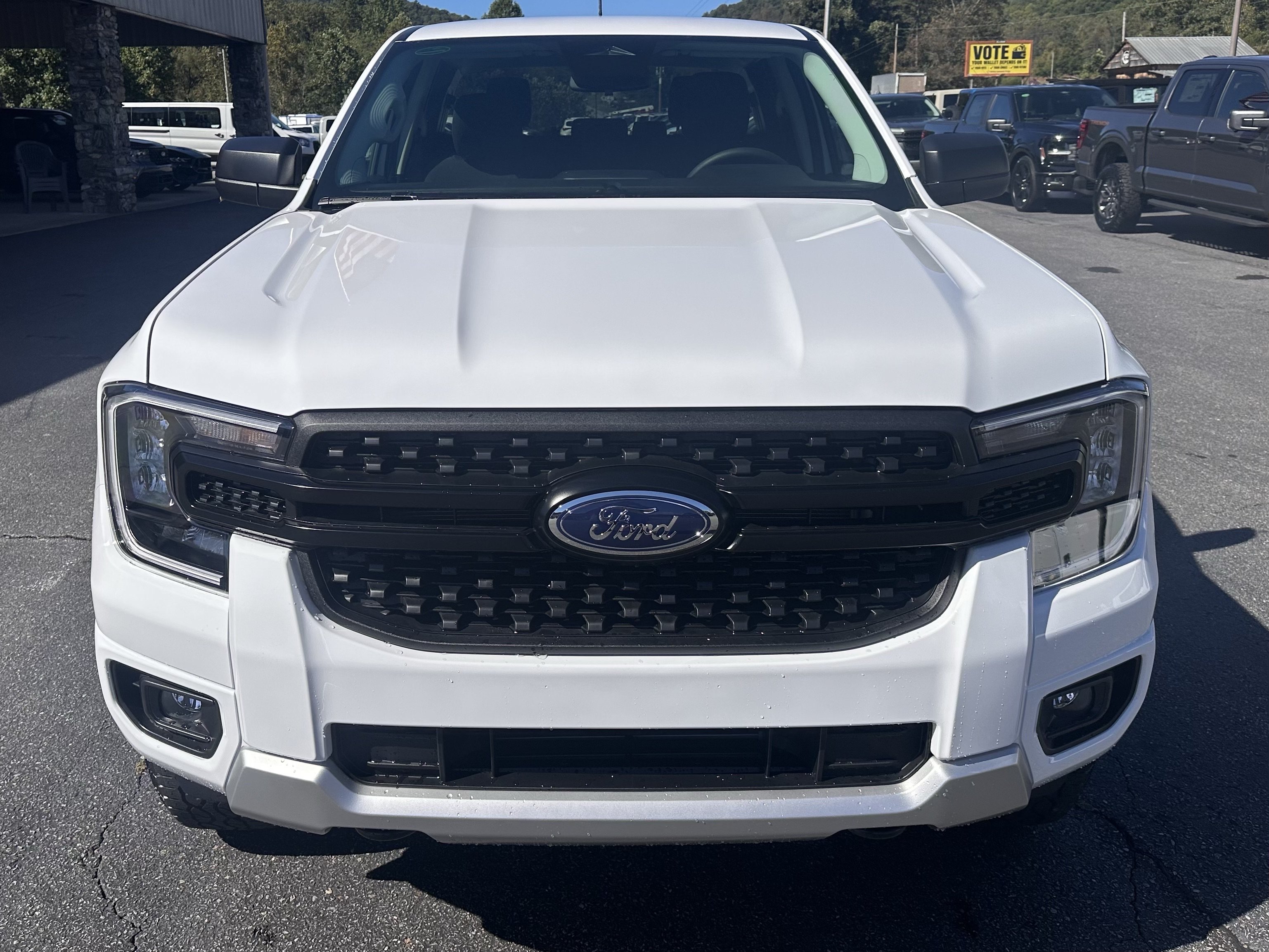 New 2026 Oxford White Ford XL image 3