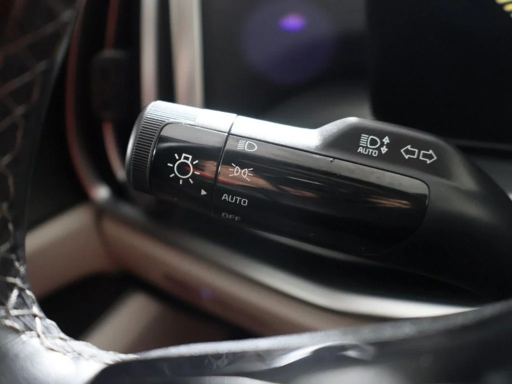 Used 2025 Silver Kia S image 43