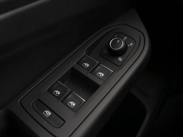 2025 Volkswagen Golf GTI Autobahn - Photo 18