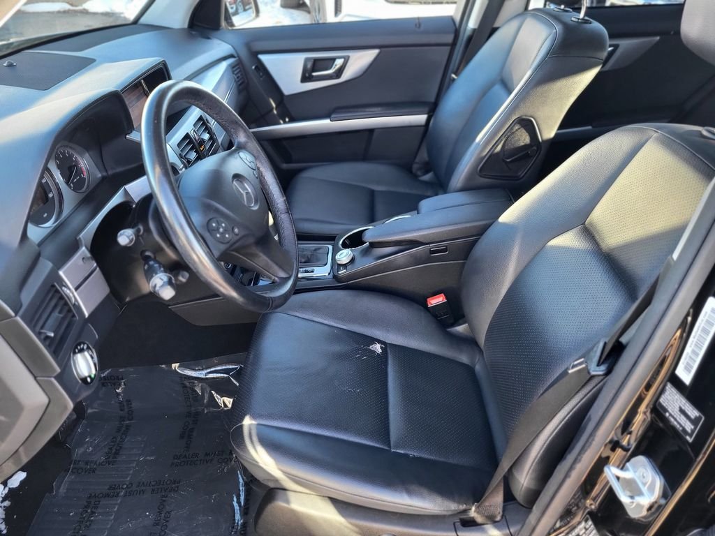Used 2010 Black Mercedes-Benz GLK 350 image 16