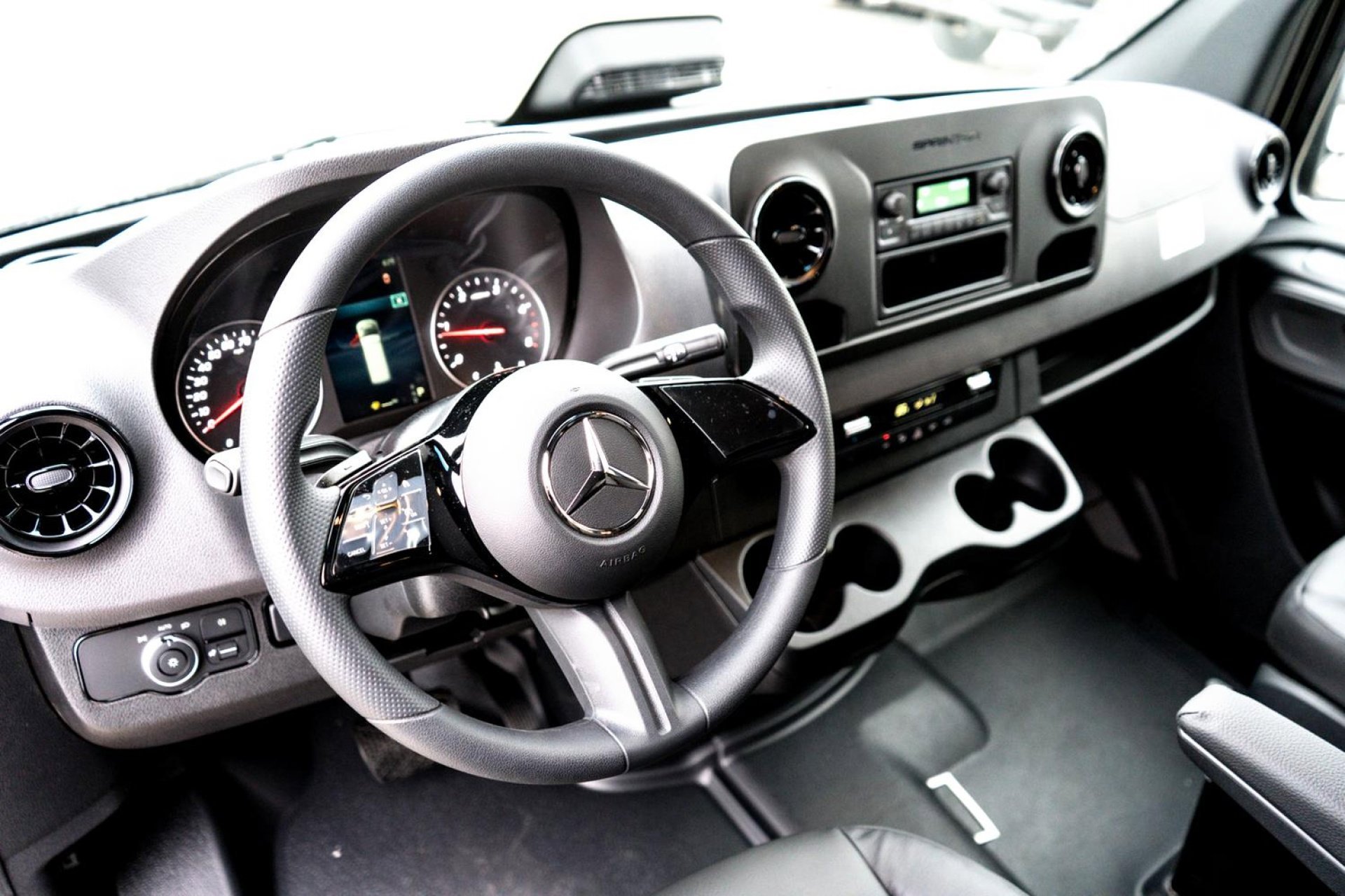 2025 Mercedes-Benz Sprinter Cargo Van Base - Photo 38