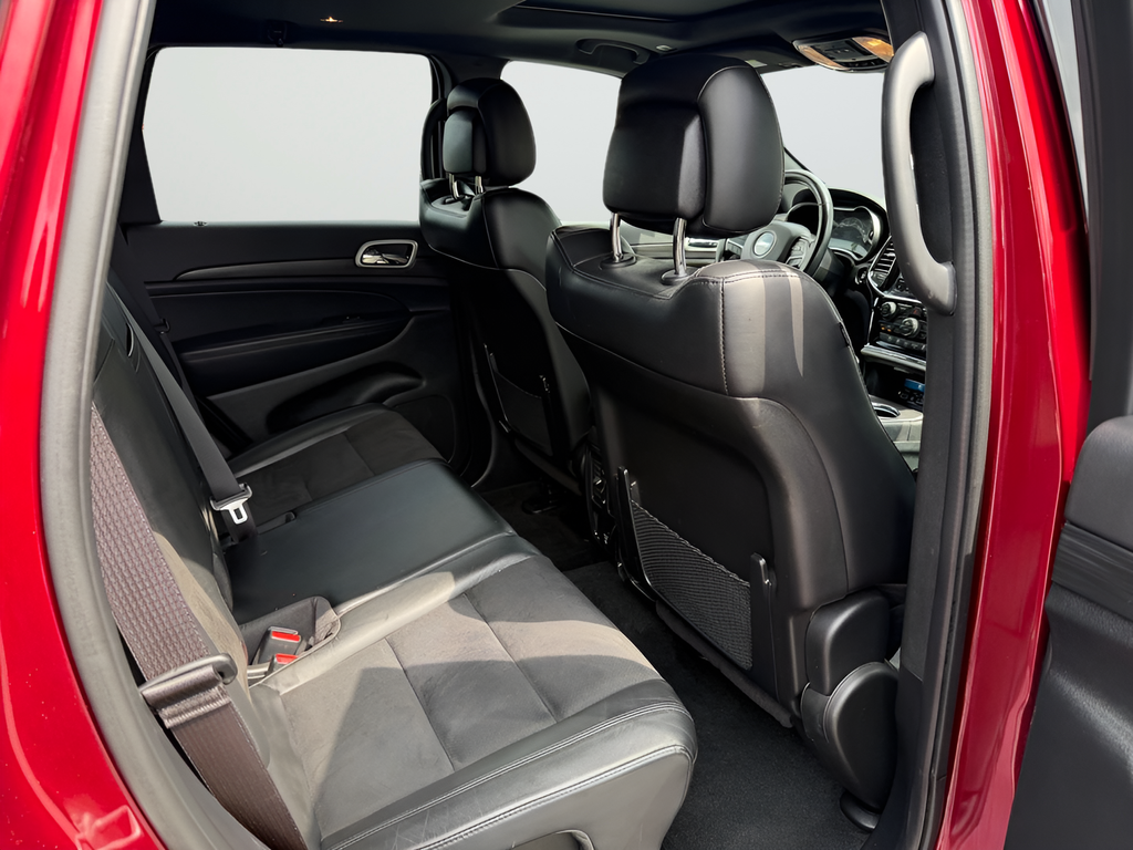 Used 2022 Red Jeep Laredo X image 23