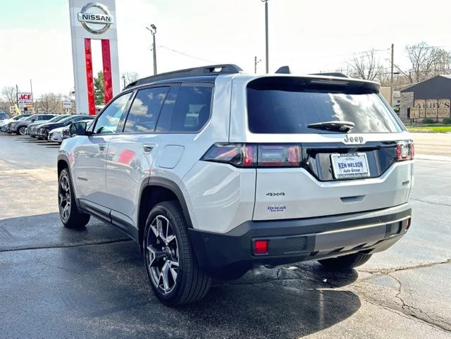 New 2026 Silver Jeep Overland image 8