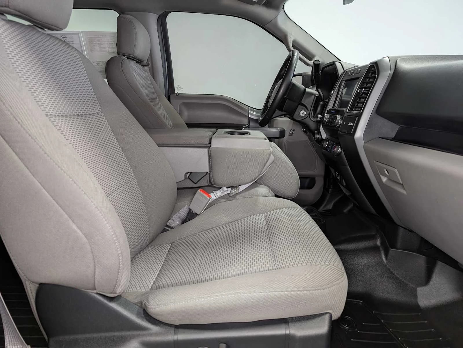 Used 2019 Magnetic Ford XLT image 42