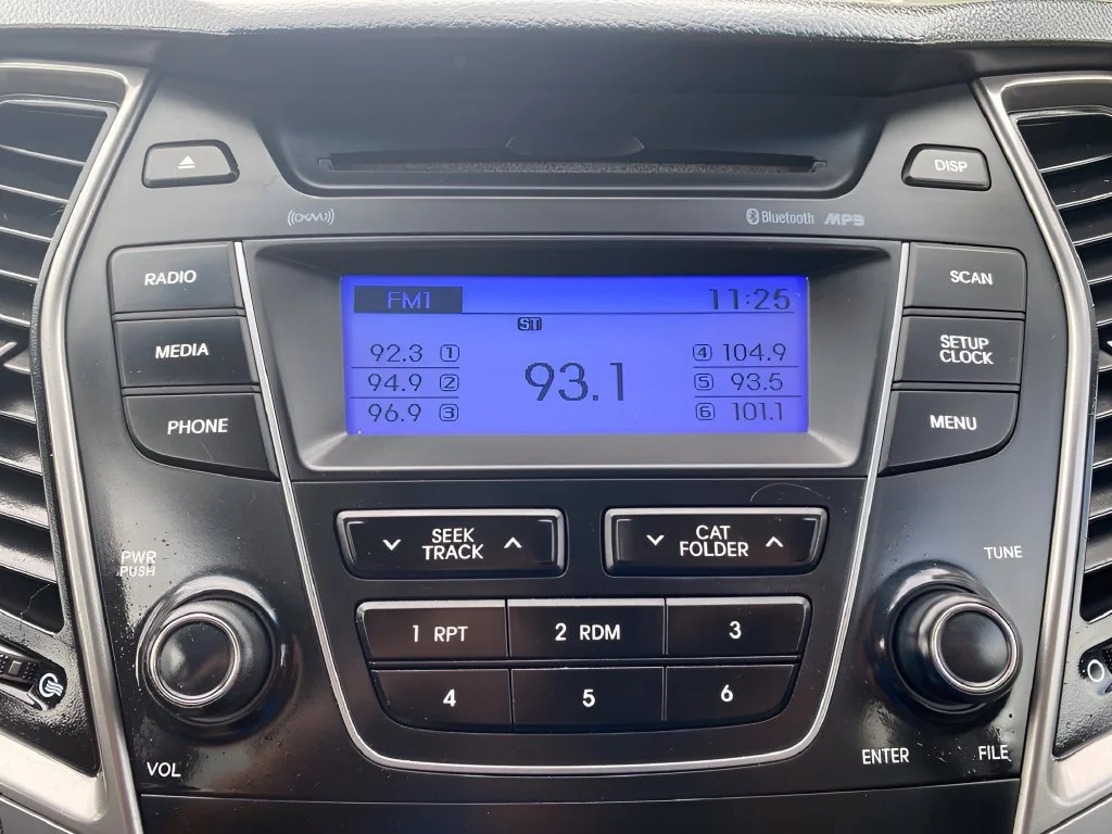Used 2015  Hyundai  image 23