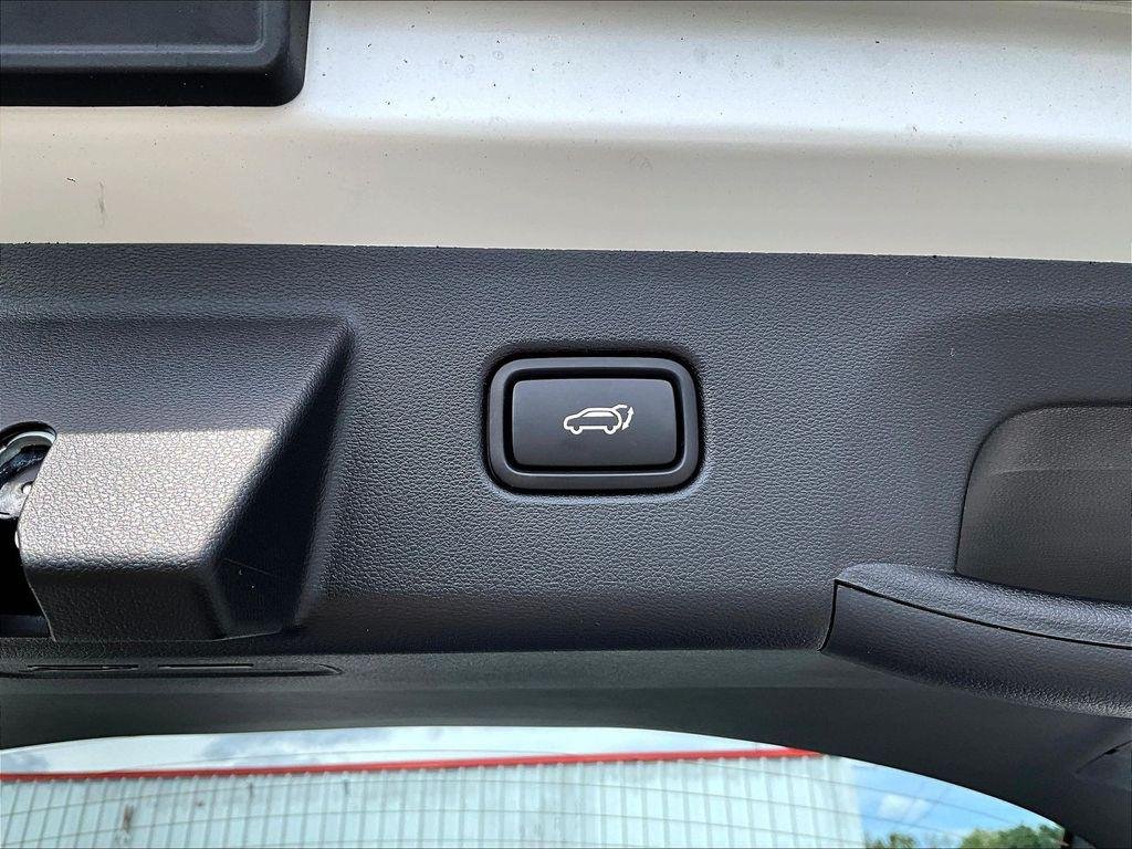 New 2026 White Hyundai SEL Plus AWD image 16