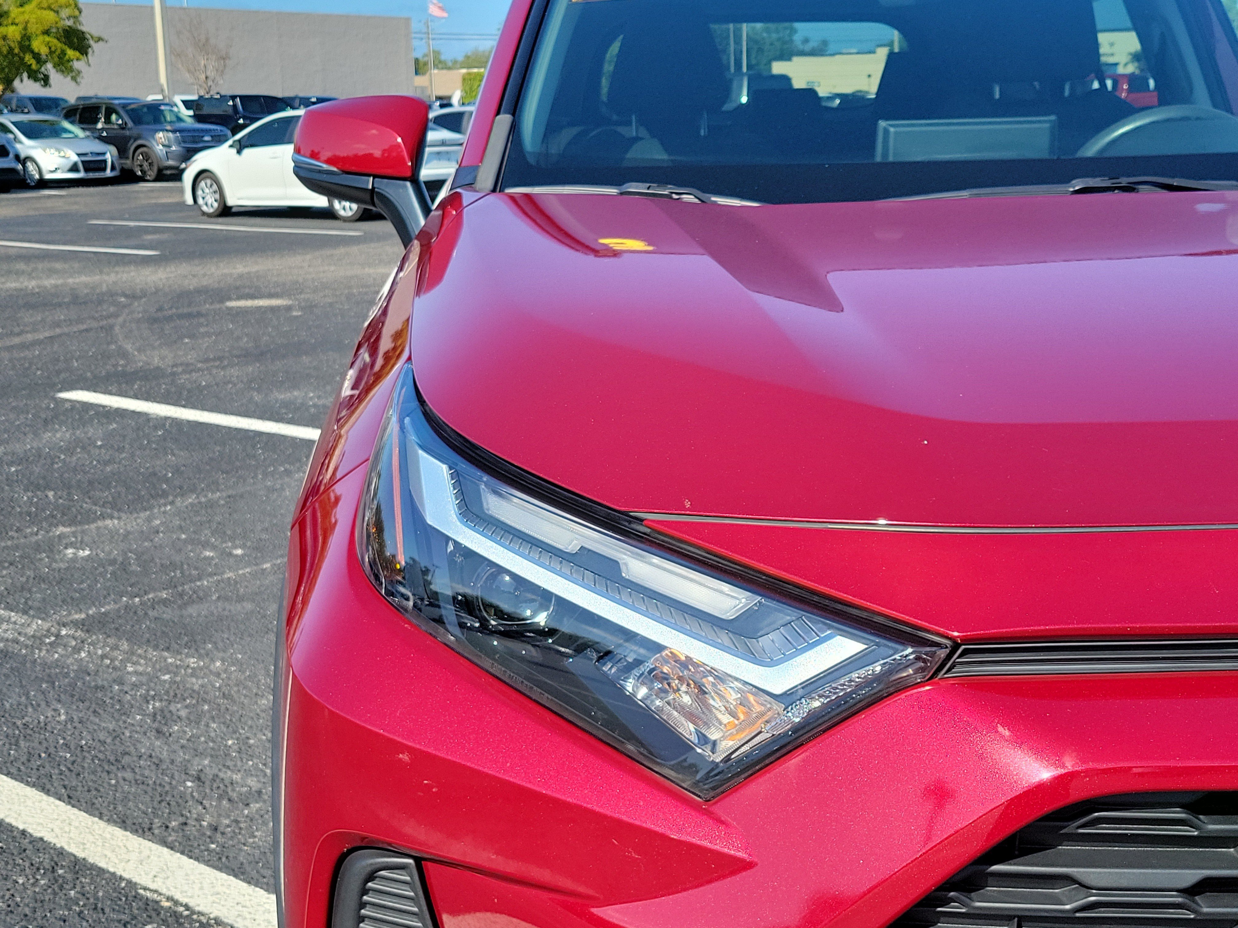 Used 2023 Pearl Toyota XLE image 6