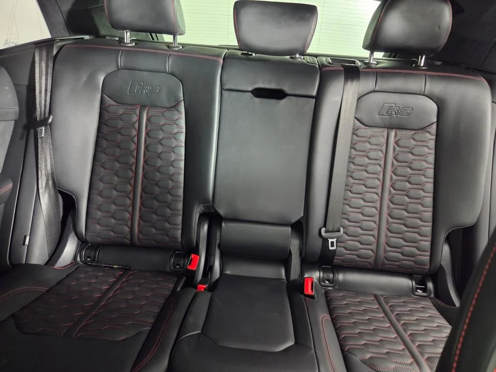 Used 2024 Daytona Gray Pearl Effect Audi 4.0T image 21