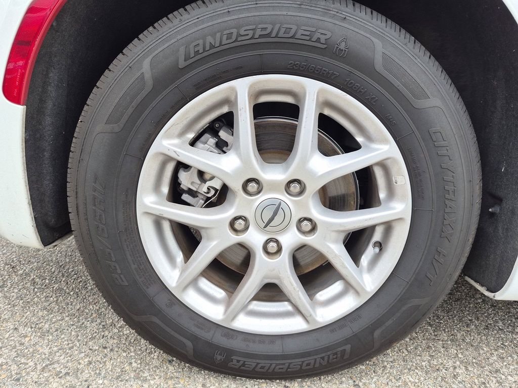 Used 2023 Bright White Clearcoat Chrysler LX image 21