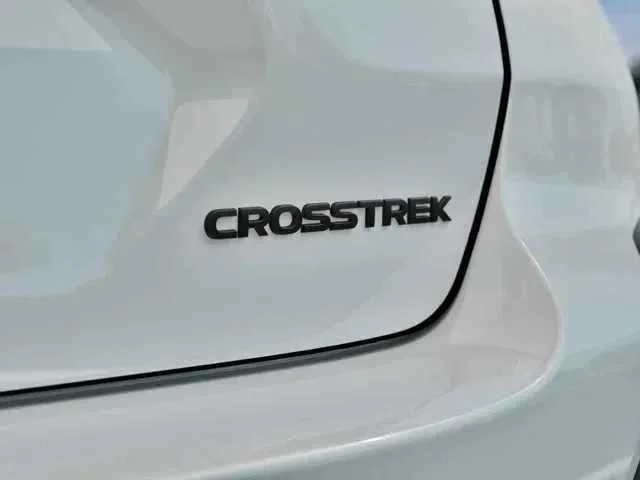 New 2026 CRYSTAL WHITE PEARL Subaru Base image 11