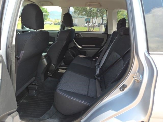 Used 2015 Ice Silver Metallic Subaru 2.5i image 14