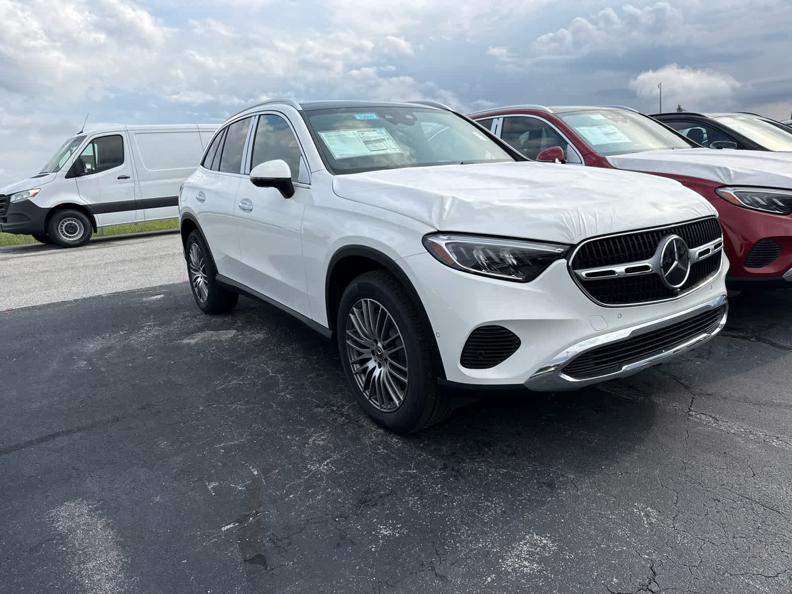 New 2027 Polar White Mercedes-Benz GLC 300 image 5