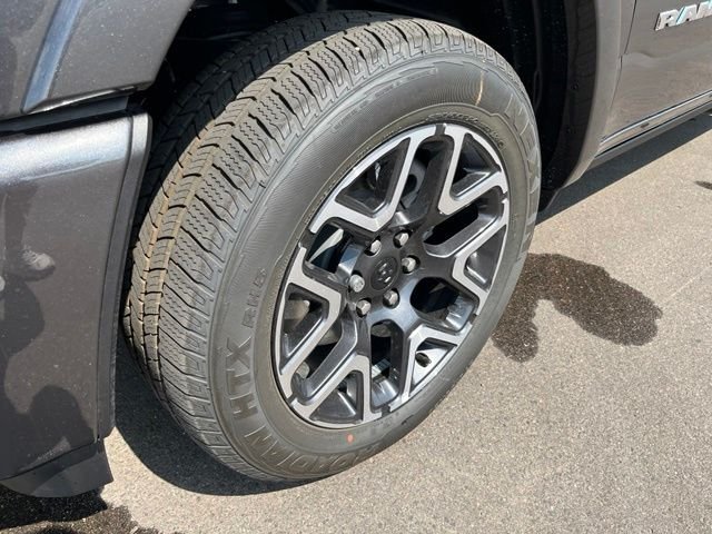 New 2026 Granite Crystal Metallic Clear-Coat Exterior Paint RAM Laramie image 10