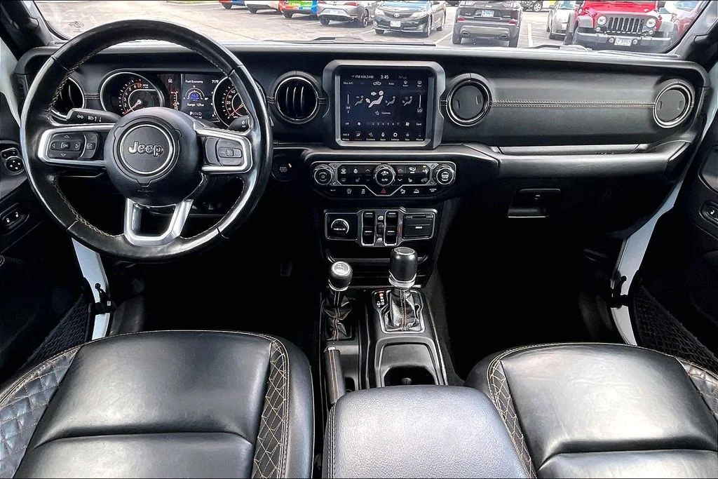 Used 2023 White Jeep High Altitude image 18