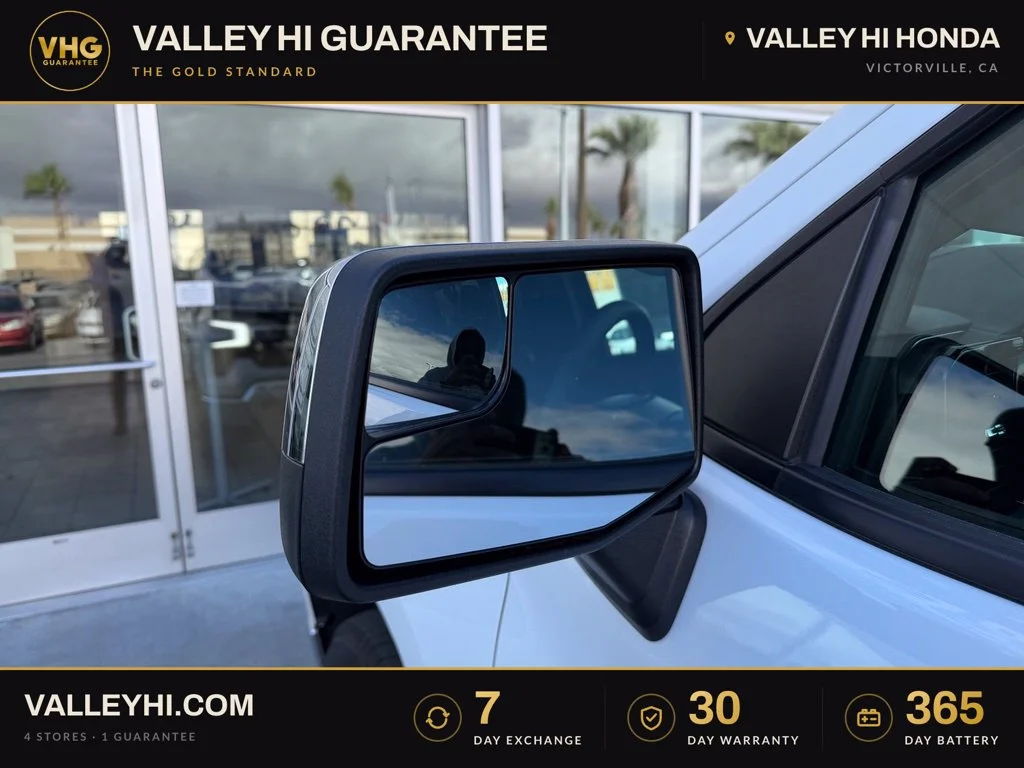 Used 2026 Summit White Chevrolet LT image 11