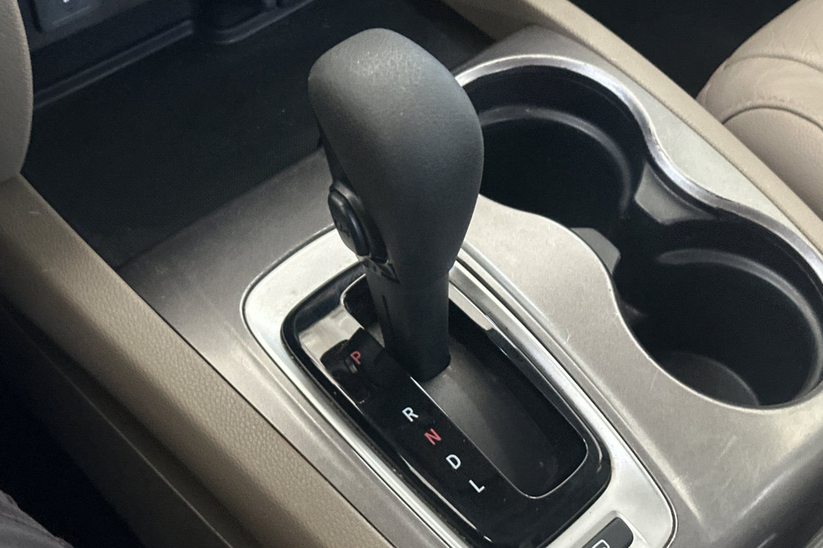 Used 2016 White Honda EX-L image 24