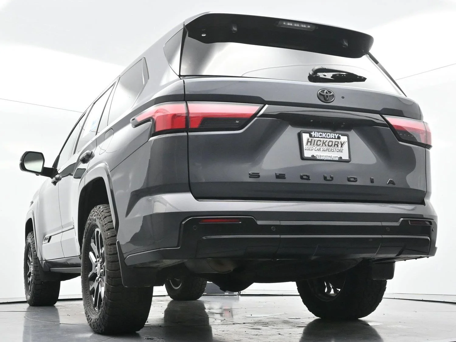 Used 2023 Magnetic Gray Metallic Toyota Platinum image 61