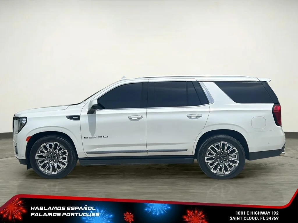 Used 2023 White Frost Tricoat GMC Denali Ultimate image 3