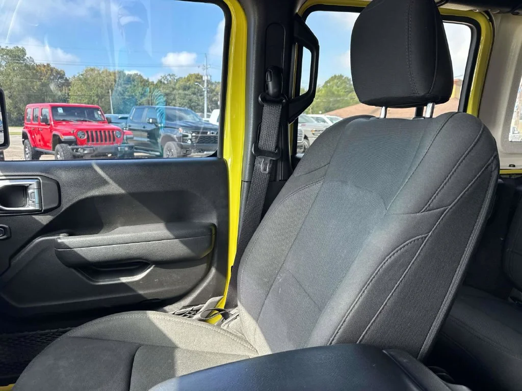 Used 2023 Yellow Jeep High Tide image 37