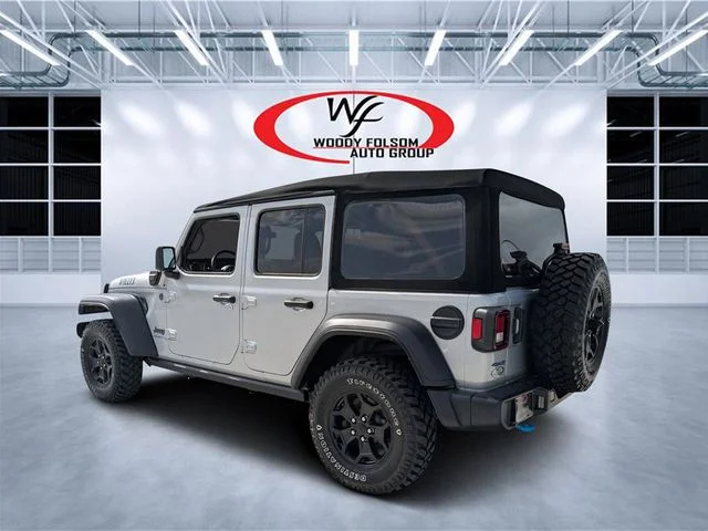 New 2023 Silver Zynith Clear-Coat Exterior Paint Jeep Willys 4xe image 5