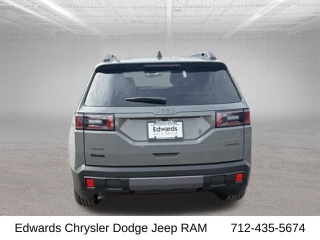 New 2026 Sting-Gray Clear-Coat Exterior Paint Jeep Laredo image 8