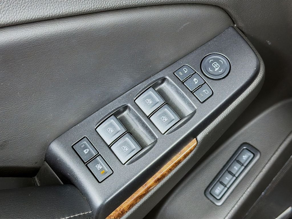 Used 2017 Black Chevrolet Premier image 18