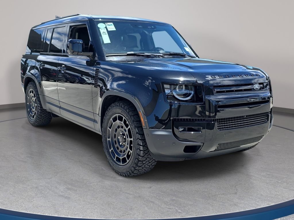 New 2026 Santorini Black Land Rover S image 3