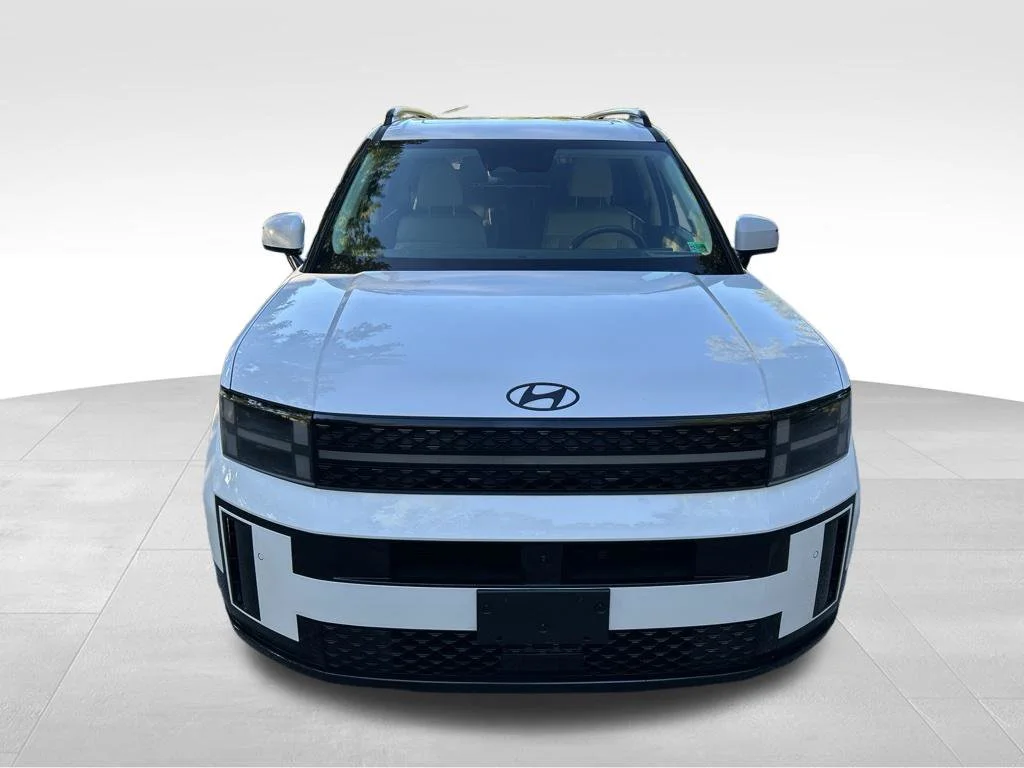Used 2024 White Hyundai Calligraphy image 9
