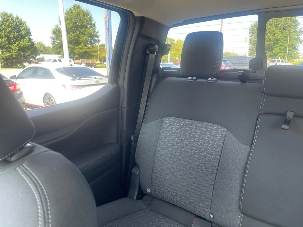 Used 2024 Black Ford XLT image 12