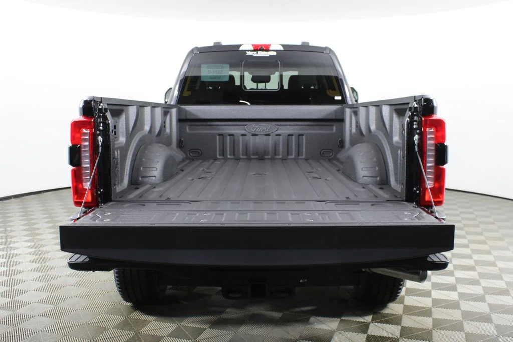 New 2026 Black Ford XLT image 7