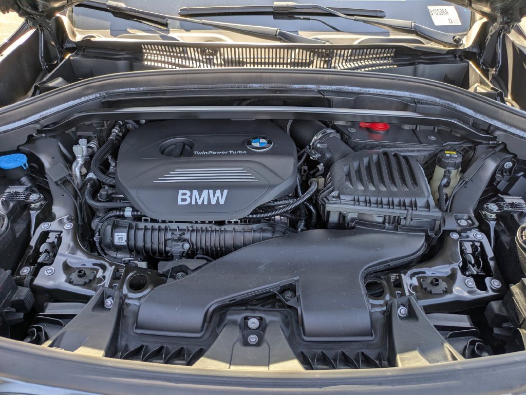Used 2018 Gray BMW xDrive28i image 10