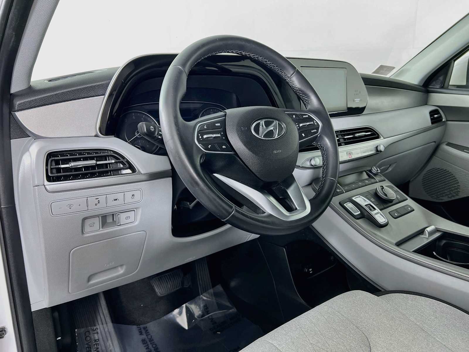 Certified Used 2021 Hyper White Hyundai SEL image 9