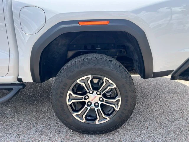 Used 2024 White GMC AT4 image 10