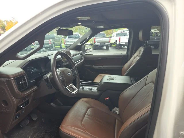 Used 2023 White Metallic Ford King Ranch image 5