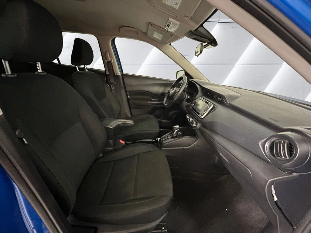 Used 2024 Blue Nissan S image 13