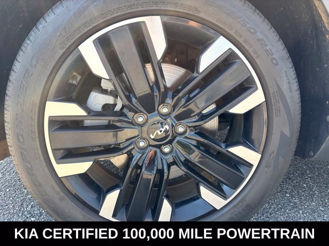 Used 2024 White Kia SX image 10
