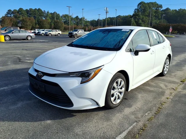 2025 Toyota Corolla LE