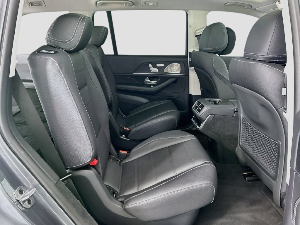 New 2026 Selenite Grey Metallic Mercedes-Benz GLS 450 image 21
