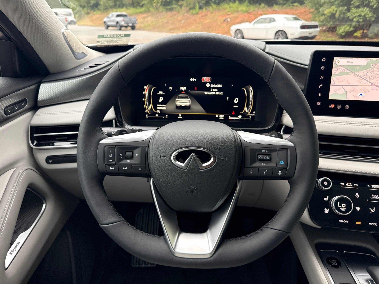 New 2027 RADIANT WHITE INFINITI Luxe FWD image 17