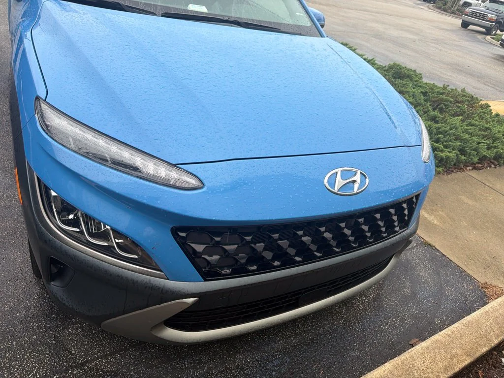 Used 2022 Blue Hyundai Limited image 4