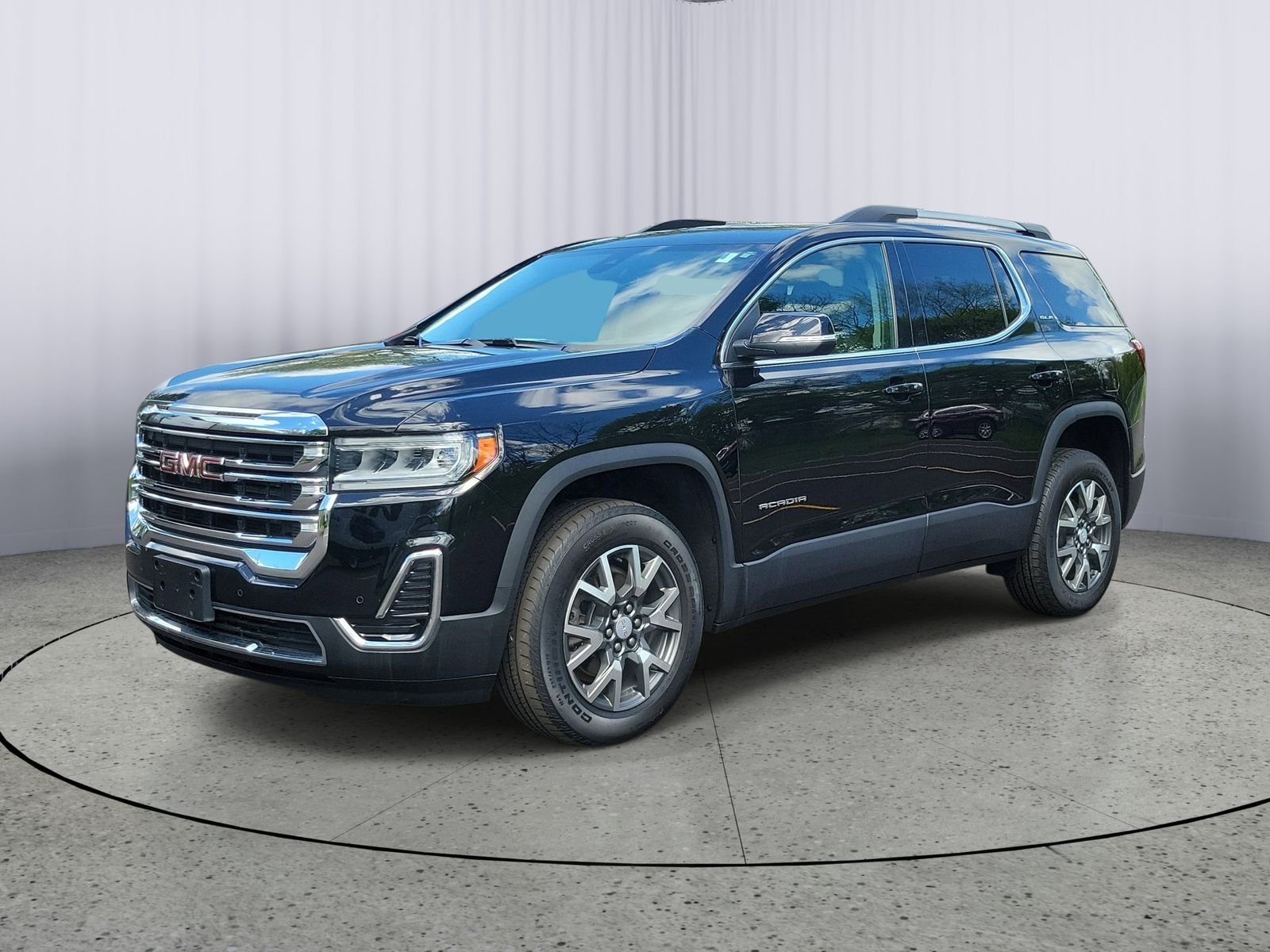 Used 2023 Black GMC SLE image 5