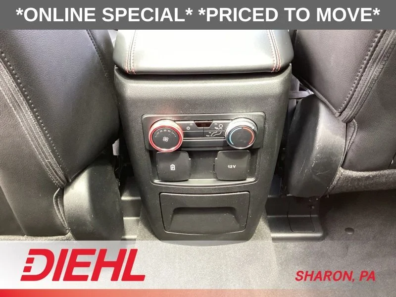 Used 2022 Gray Ford ST-Line image 22