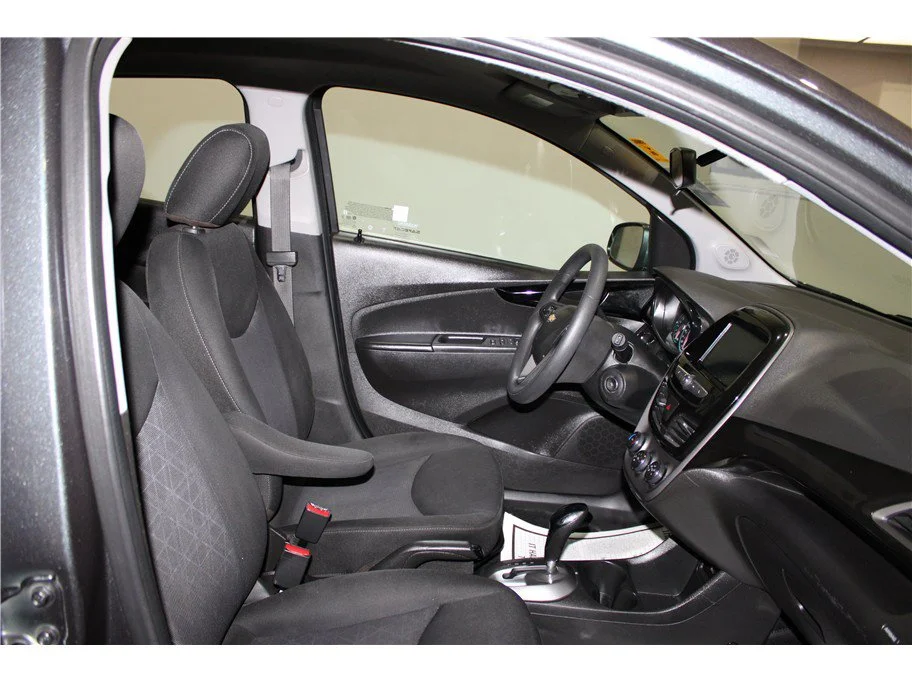 Used 2021 Nightfall Gray Chevrolet 1LT image 21