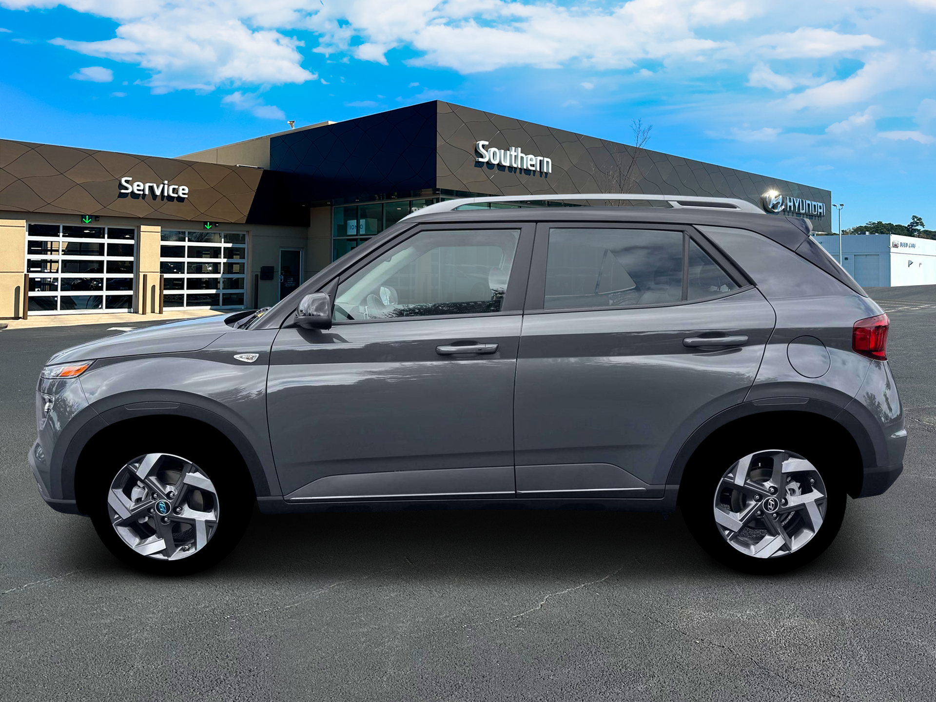 New 2026 Gray Hyundai SEL w/Two-Tone Roof image 3