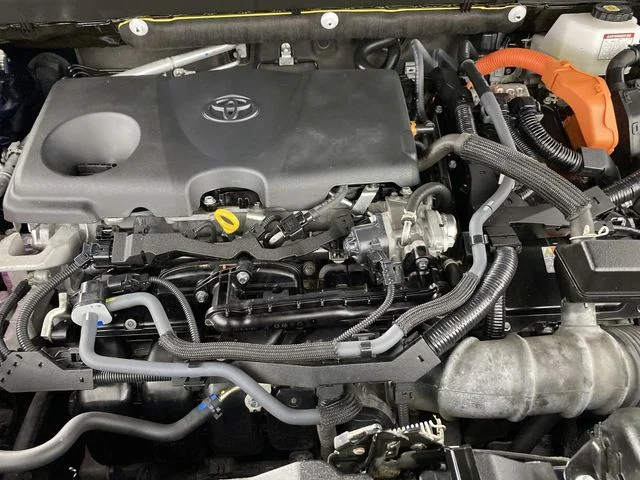 Used 2024 Blue Toyota XLE Premium image 33