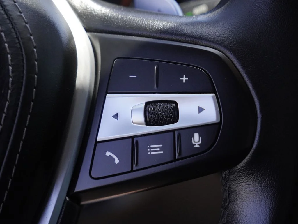 Certified Used 2022 Black BMW xDrive40i image 15