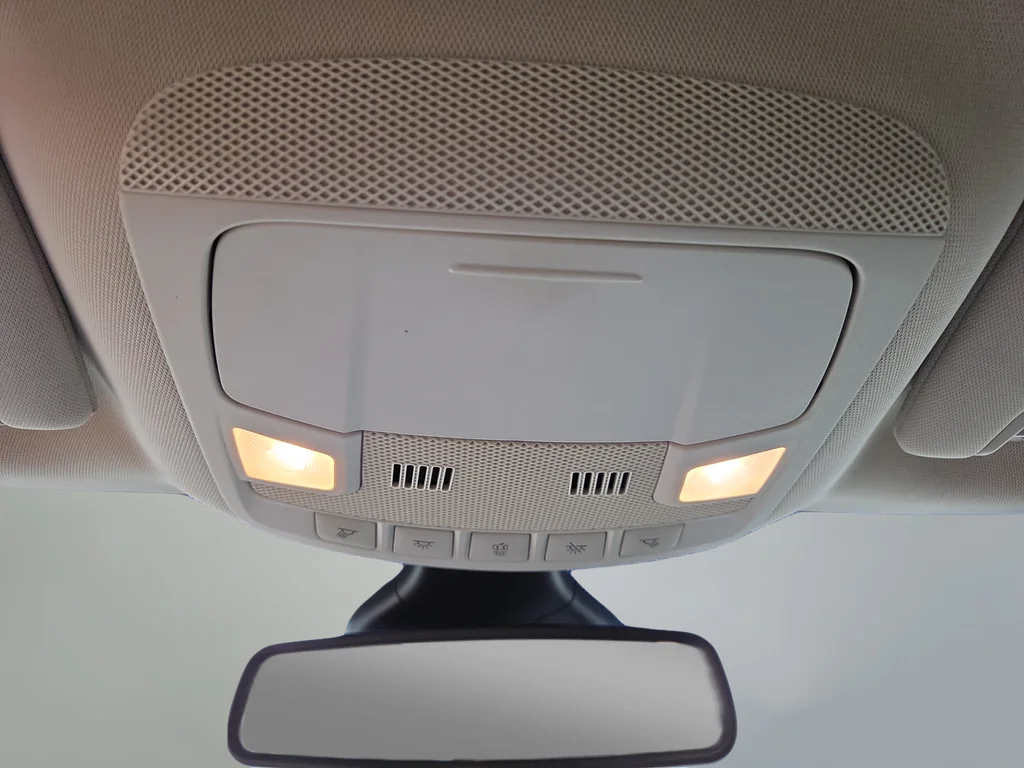 Used 2019 Blue Ford SEL image 26