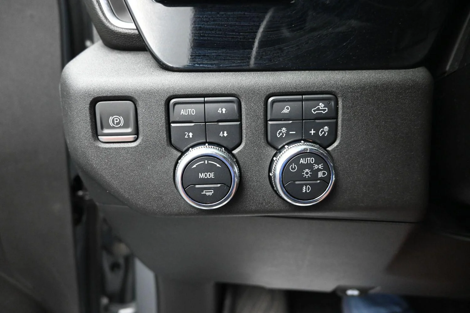 Used 2023 SILVER                    GMC  image 27