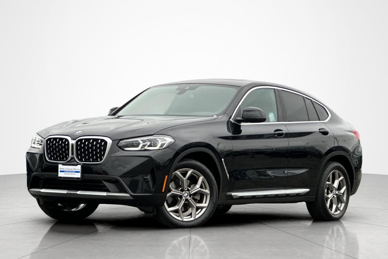 2025 BMW X4 30i
