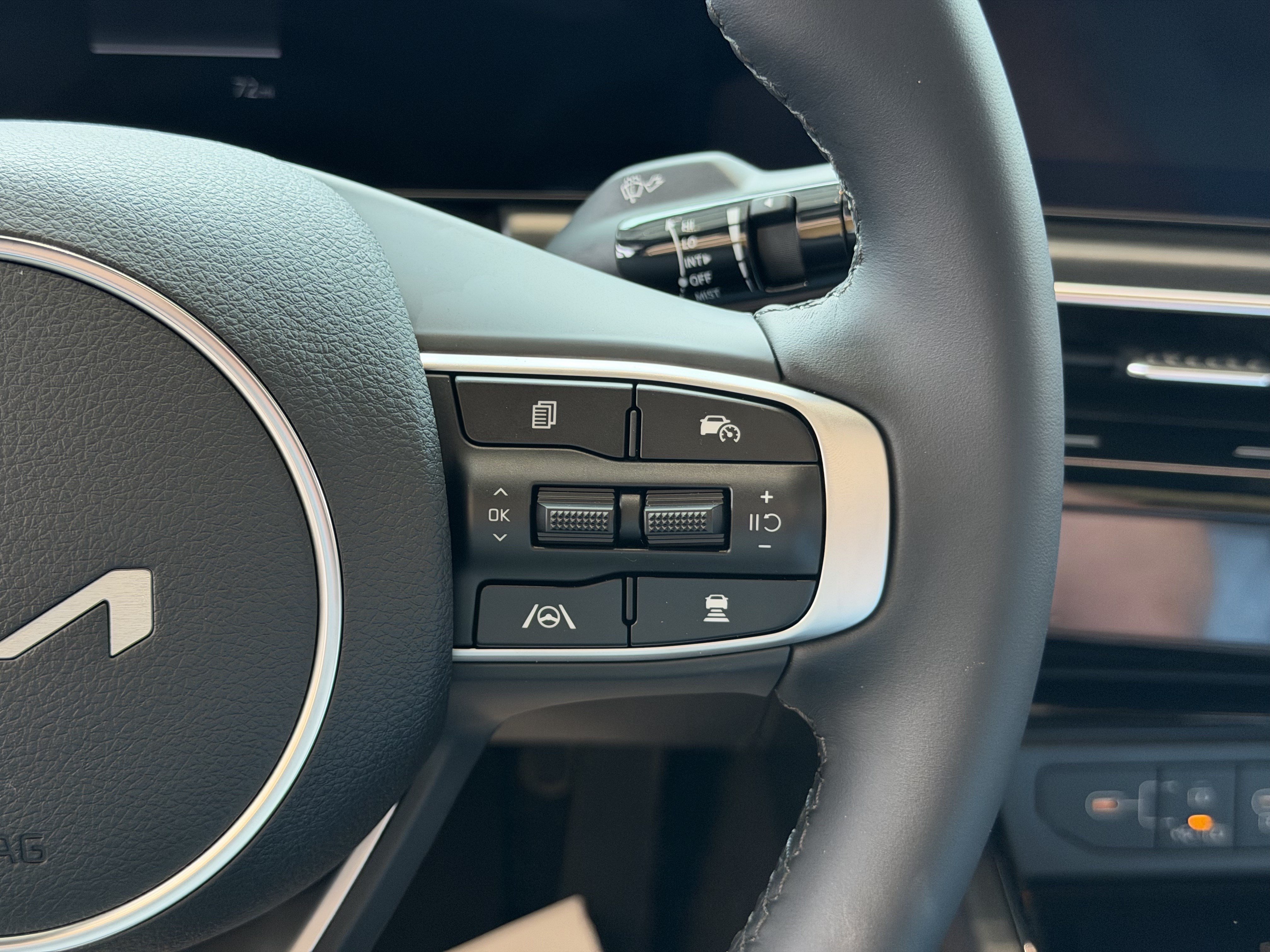 New 2026 Wolf Gray Kia GT-Line image 17